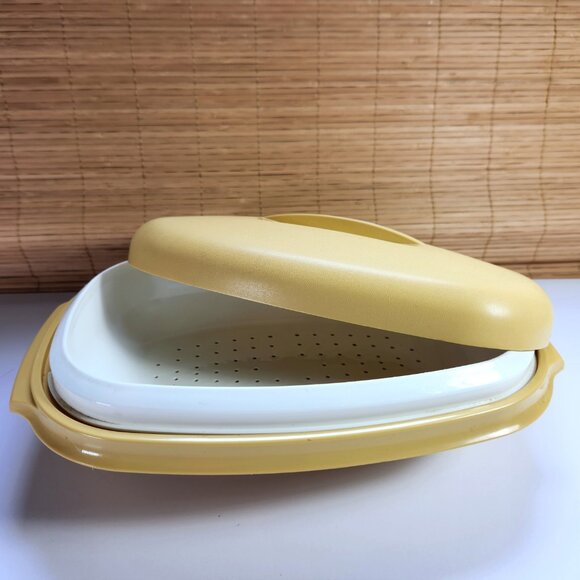 Tupperware Microwave Vegetable Steamer Cooker with Insert 1273-5 Harvest Gold - Picture 2 of 7